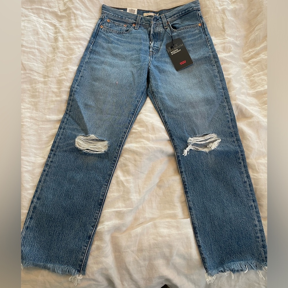 Levi - wedgie straight - high rise
